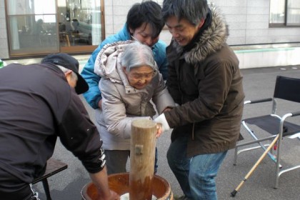 地域交流餅つき大会2